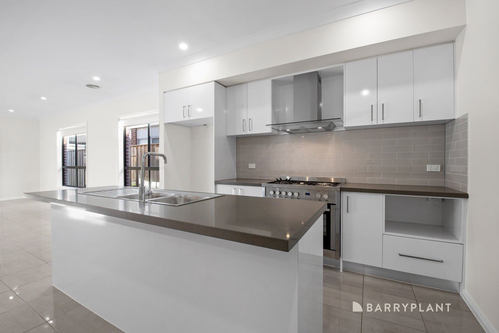 18 Adoquin Street, Doreen, VIC 3754, Doreen - Thumbnail 3