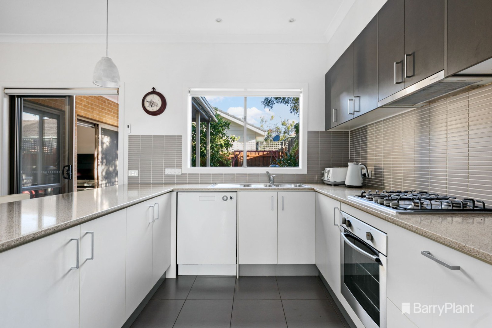 18 Alleyne Avenue, Bonbeach, VIC 3196, Bonbeach - Thumbnail 6