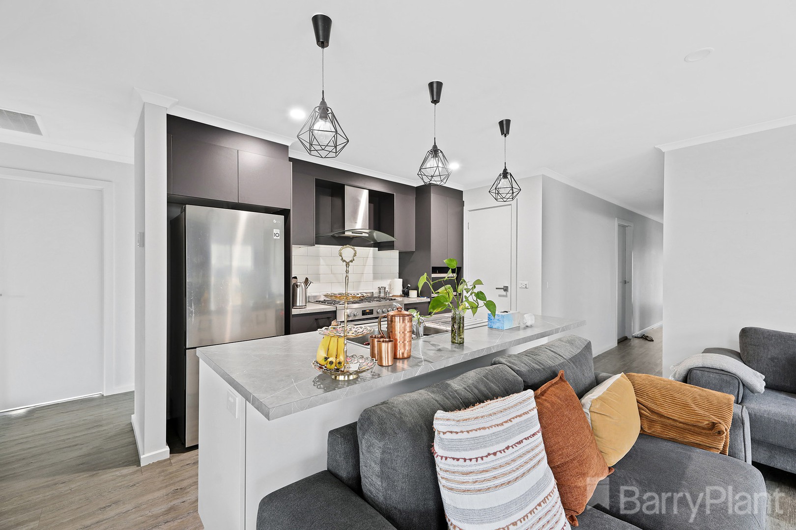 18 Appleporch Way, Drouin, VIC 3818, Drouin - Thumbnail 2