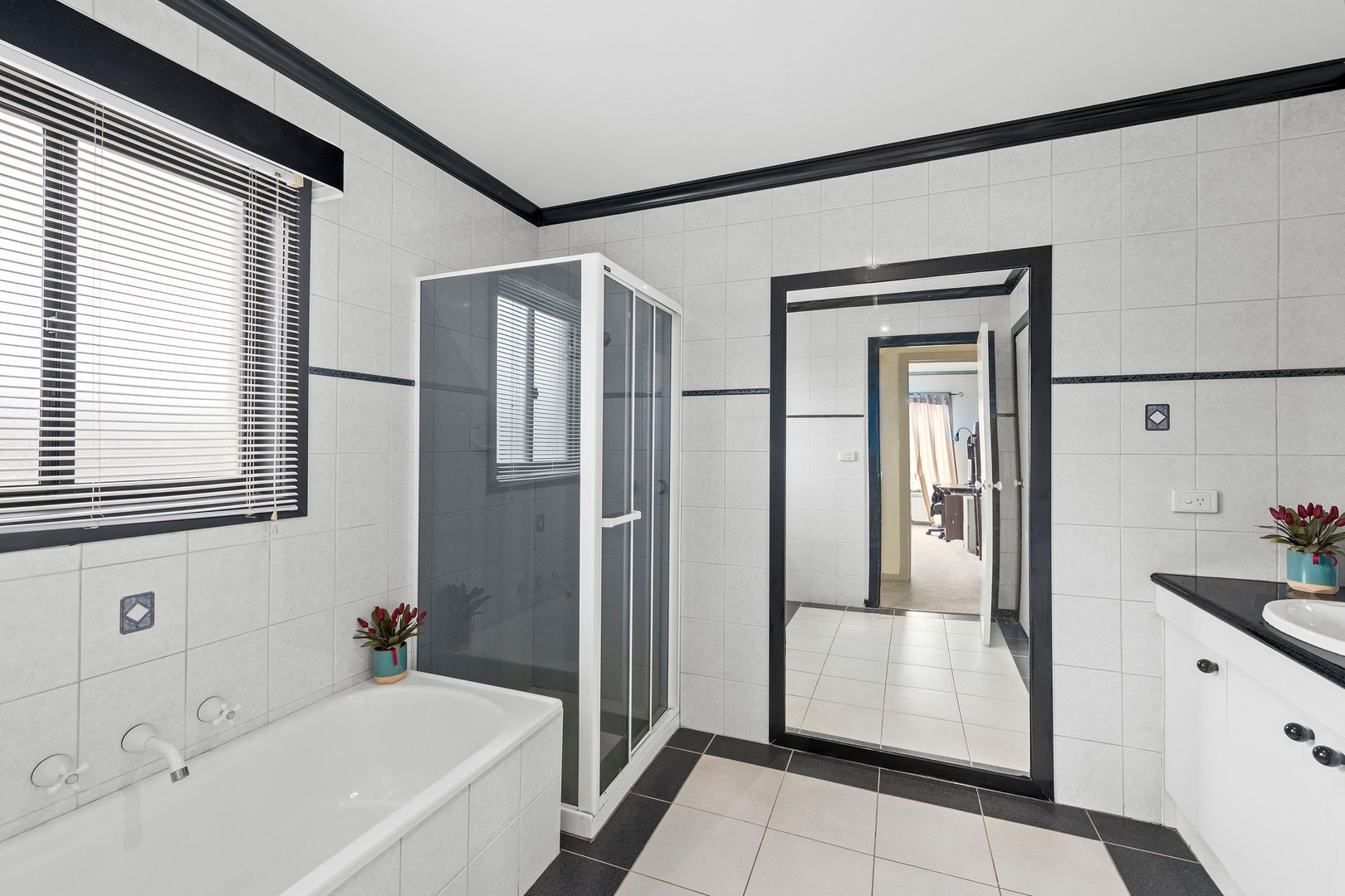 18 Armstrong Close, Keilor East, VIC 3033, Keilor East - Thumbnail 8