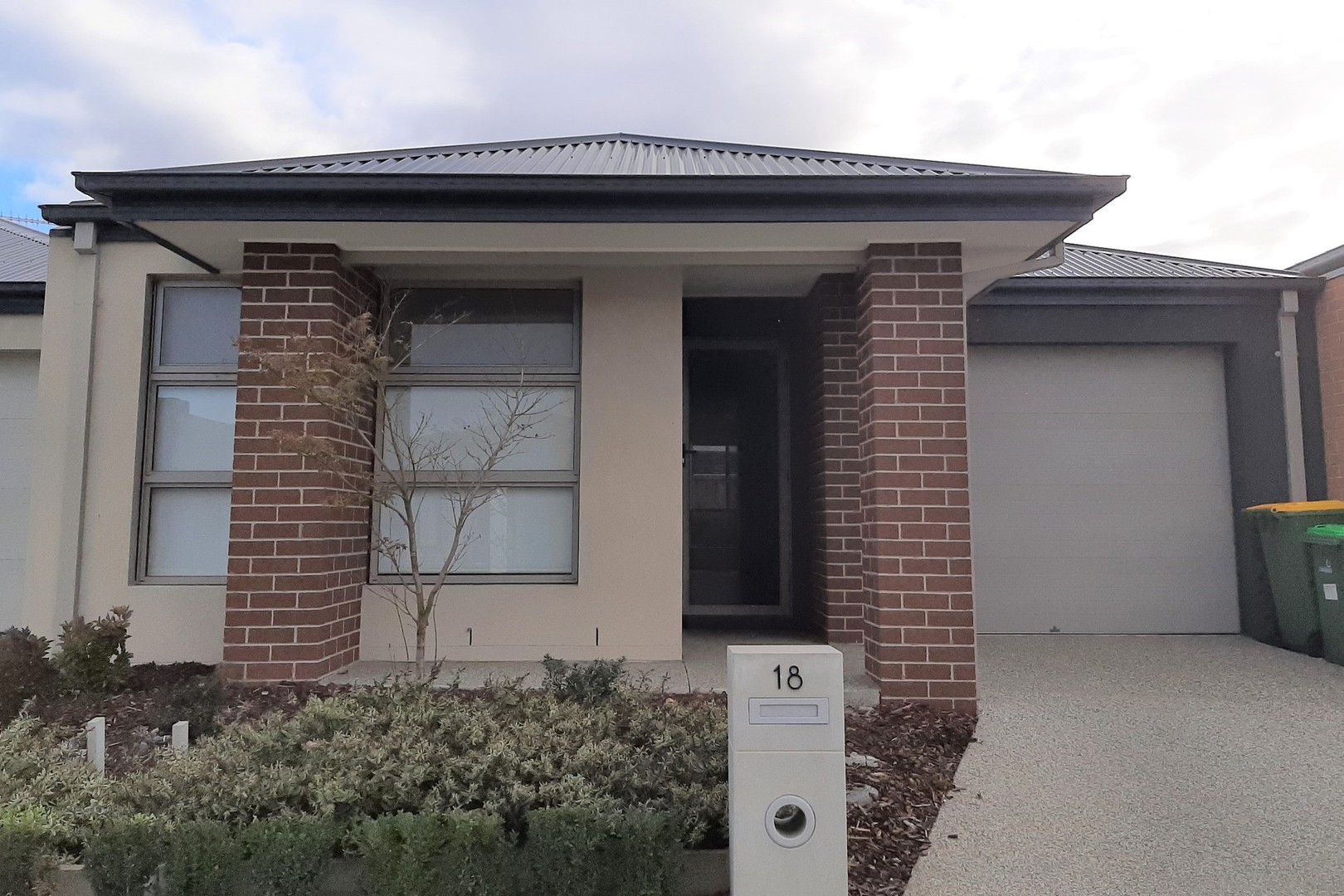 18 Avatar Way, Pakenham, VIC 3810 - Thumbnail 1 - 15/08/2025