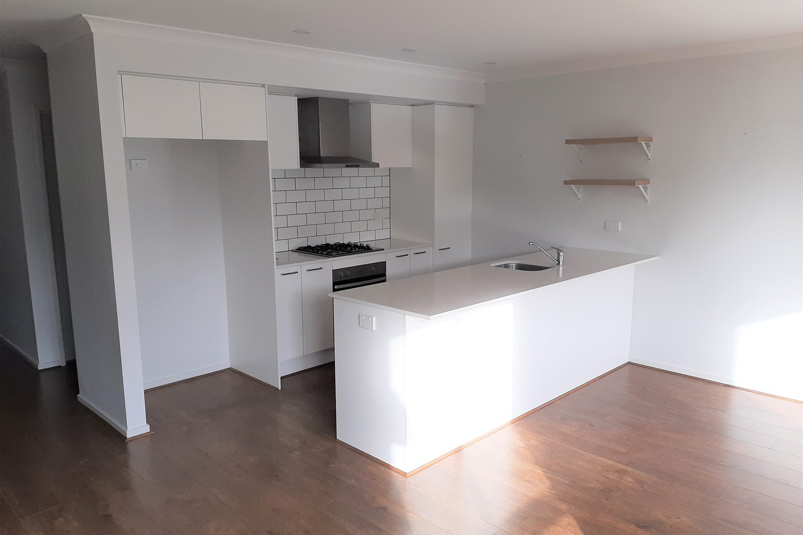 18 Avatar Way, Pakenham, VIC 3810 - Thumbnail 2 - 15/08/2025