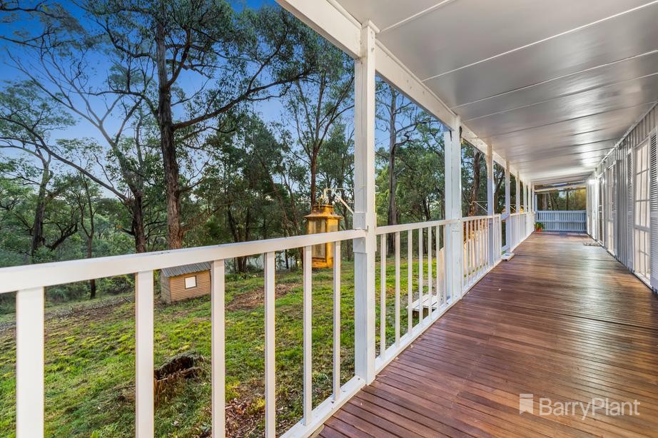 18 Belgrave Avenue, Cockatoo, VIC 3781, Cockatoo - Thumbnail 3