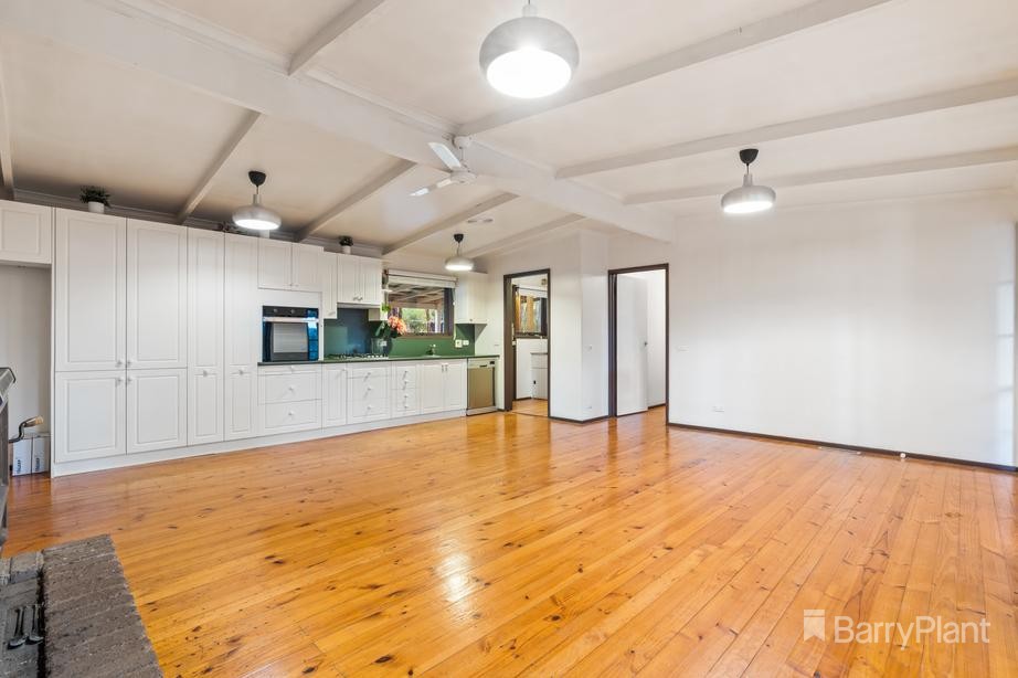 18 Belgrave Avenue, Cockatoo, VIC 3781, Cockatoo - Thumbnail 5