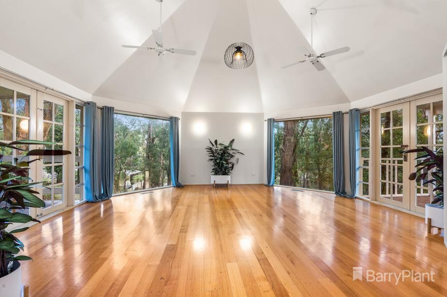 18 Belgrave Avenue, Cockatoo, VIC 3781, Cockatoo - Thumbnail 7