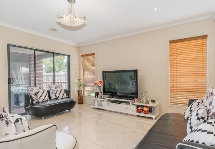 18 Bennison Street, Croydon, VIC 3136, Croydon - Thumbnail 2