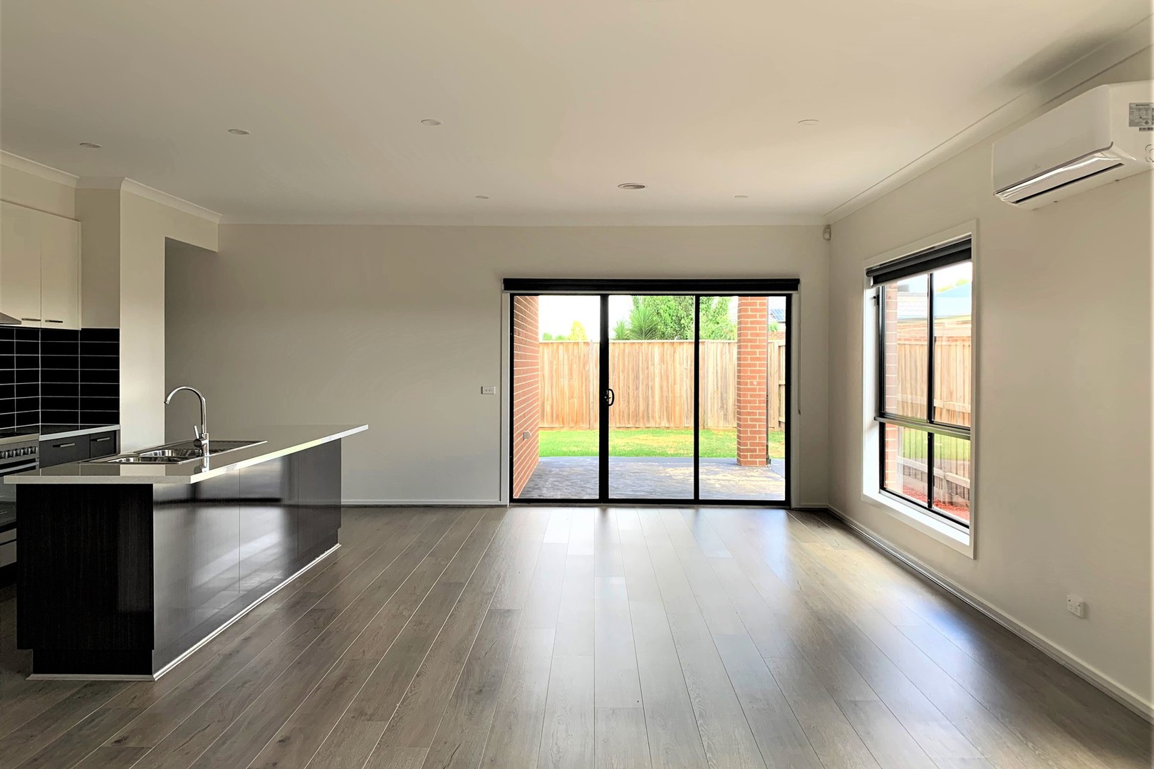 18 Birkdale Way, Melton South, VIC 3338 - Thumbnail 2 - 14/01/2022