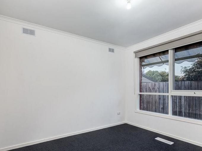 18 Blackwood Drive, Melton South, VIC 3338, Melton South - Thumbnail 8