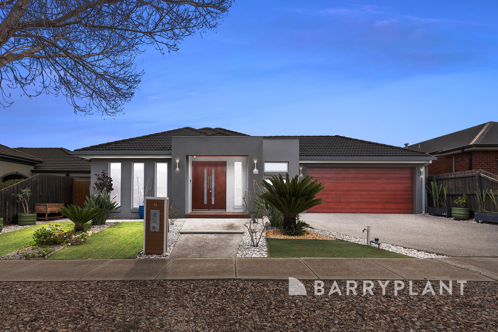18 Bond Street, Taylors Hill, VIC 3037 - Thumbnail 2 - 10/08/2026