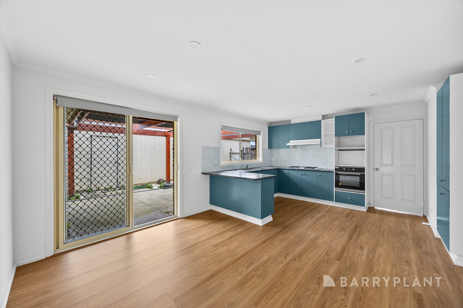 18 Bounty Way, Berwick, VIC 3806 - Thumbnail 2 - 22/08/2025