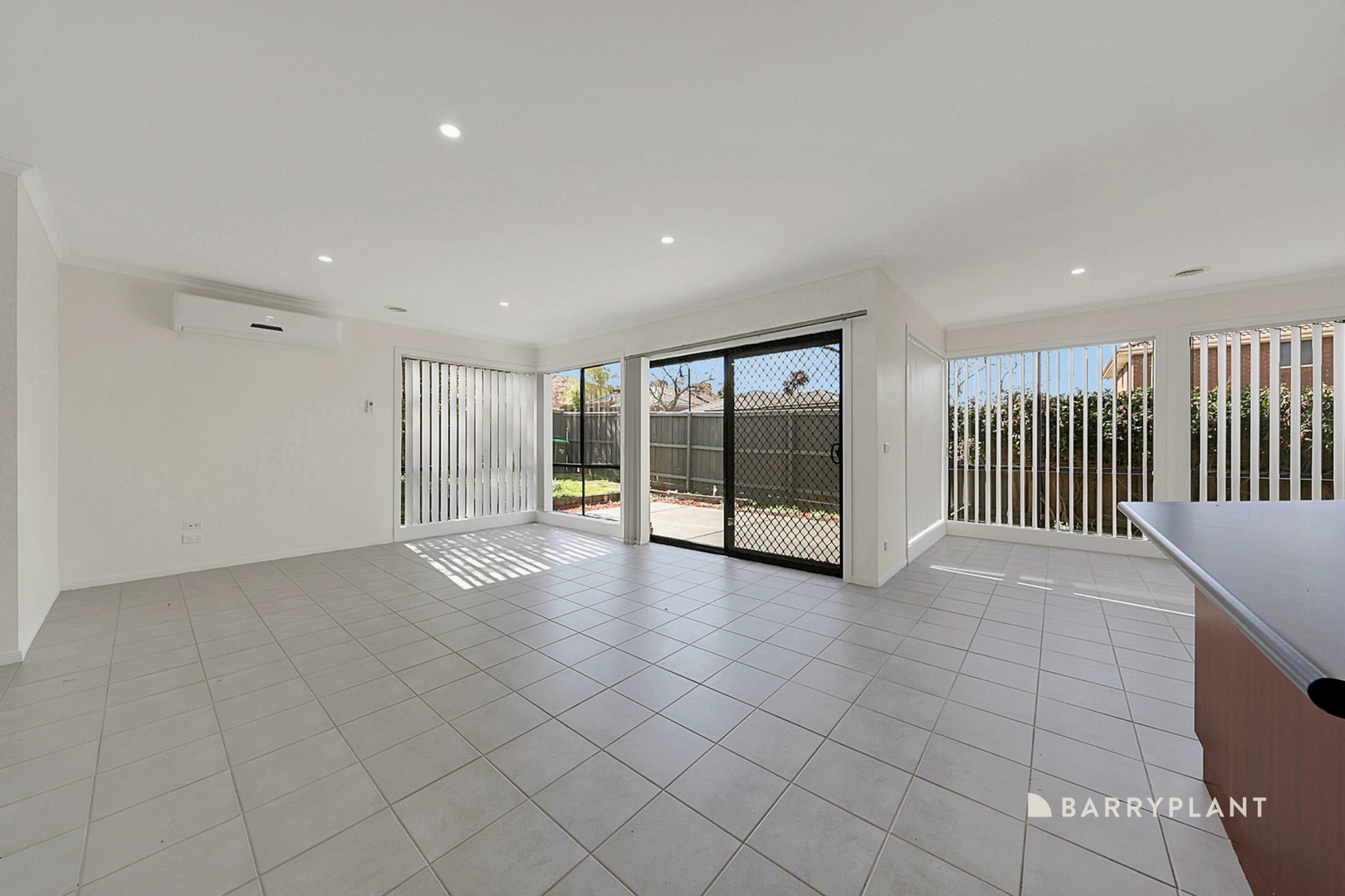 18 Bracken Way, South Morang, VIC 3752, South Morang - Thumbnail 4