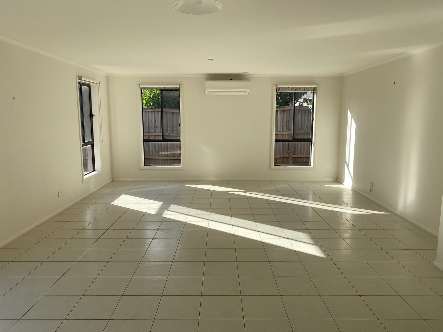18 Brimstone Drive, Tarneit, VIC 3029, Tarneit - Thumbnail 4