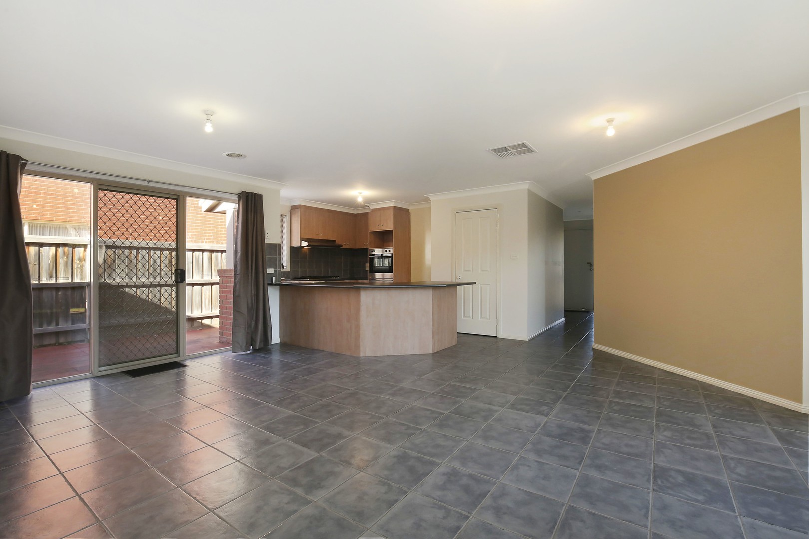 18 Buttercup Grove, Bundoora, VIC 3083, Bundoora - Thumbnail 8