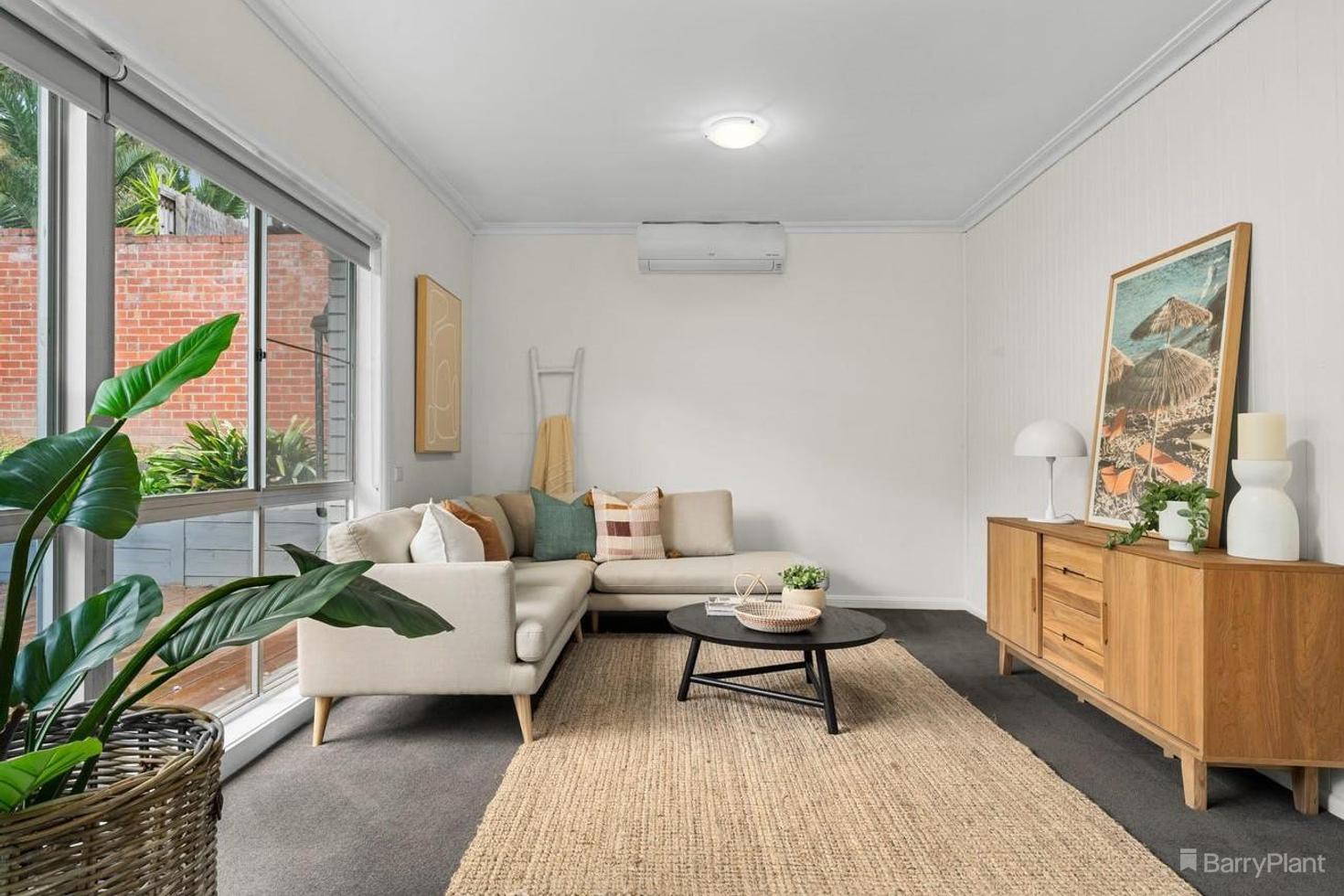 18 Calrossie Avenue, Montmorency, VIC 3094, Montmorency - Thumbnail 3