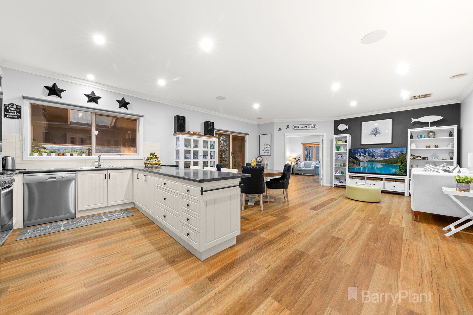 18 Cassowary Avenue, Pakenham, VIC 3810, Pakenham - Thumbnail 5