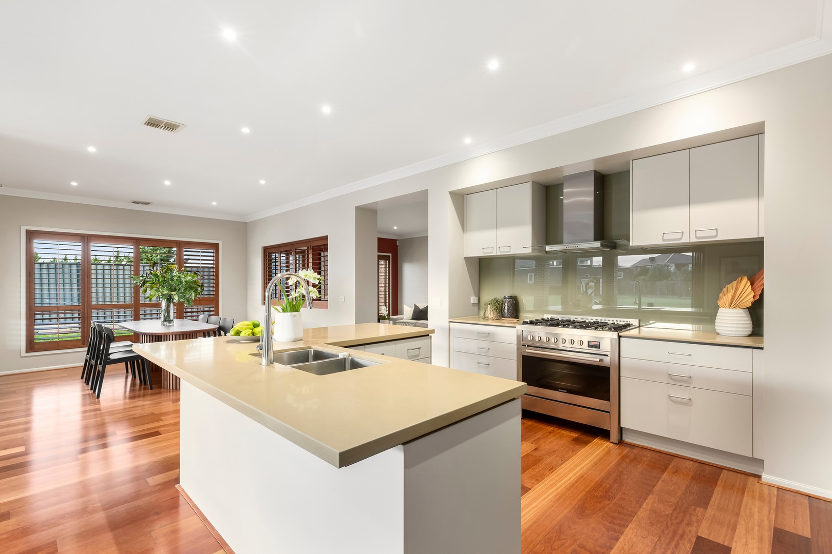 18 Castlewellan Boulevard, Hillside, VIC 3037, Hillside - Thumbnail 7