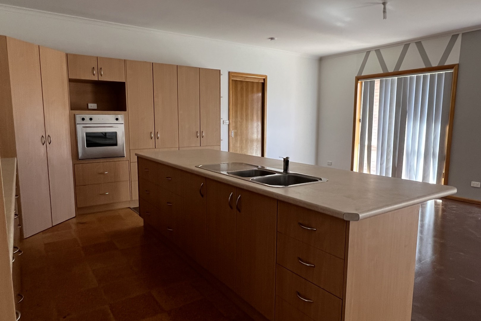 18 Central Avenue, Thomastown, VIC 3074, Thomastown - Thumbnail 4