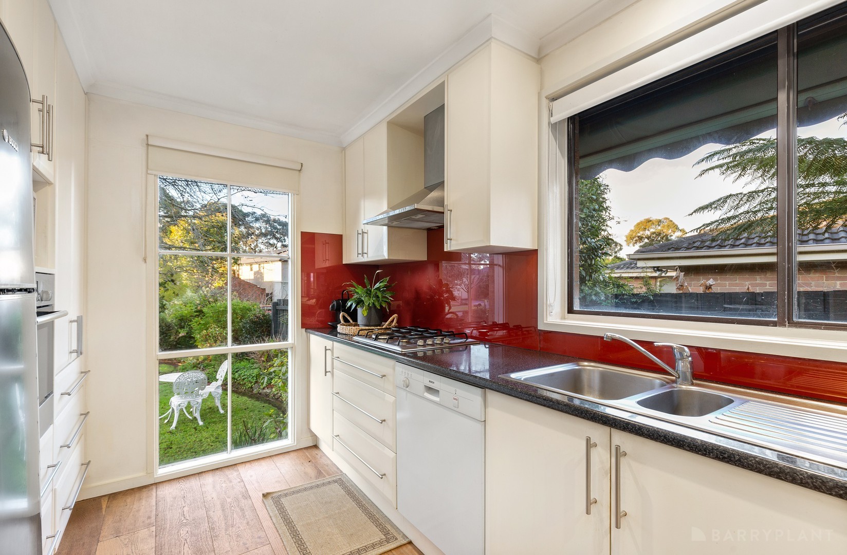 18 Chapman Boulevard, Glen Waverley, VIC 3150, Glen Waverley - Thumbnail 6