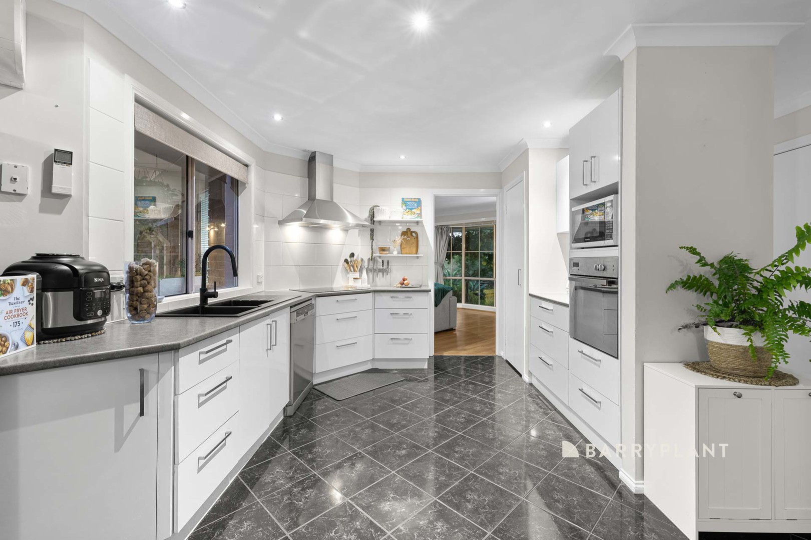 18 Chapman Street, Carrum Downs, VIC 3201, Carrum Downs - Thumbnail 6