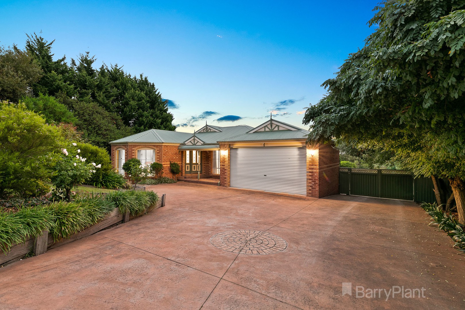 18 Cleveland Close, Narre Warren North, VIC 3804, Narre Warren North - Thumbnail 2