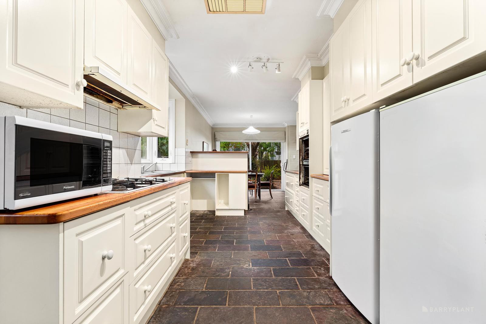 18 Columba Street, Balwyn North, VIC 3104, Balwyn North - Thumbnail 3
