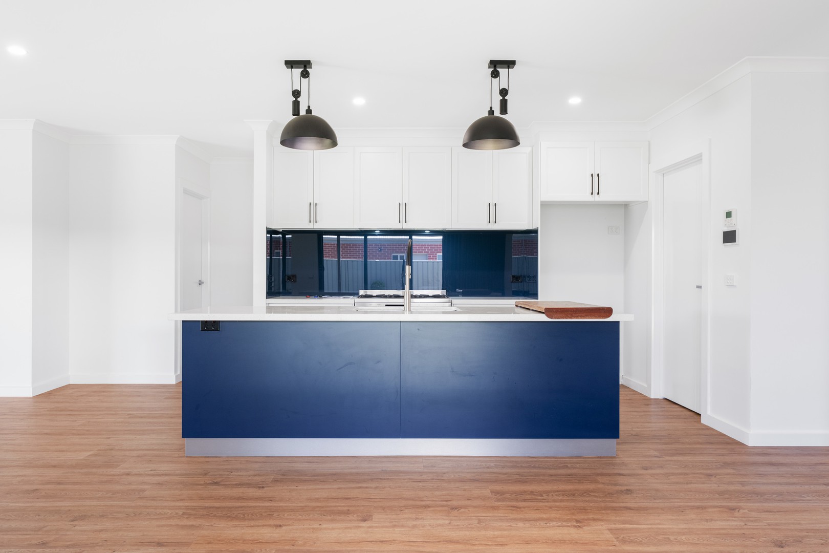 18 Cook Drive, Red Cliffs, VIC 3496, Red Cliffs - Thumbnail 2