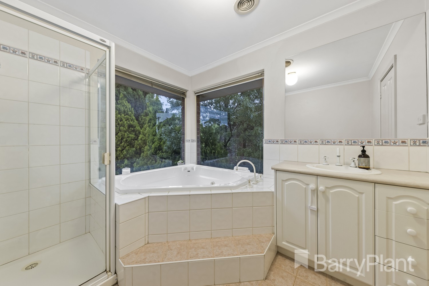18 Cooley Avenue, Macleod, VIC 3085, Macleod - Thumbnail 8