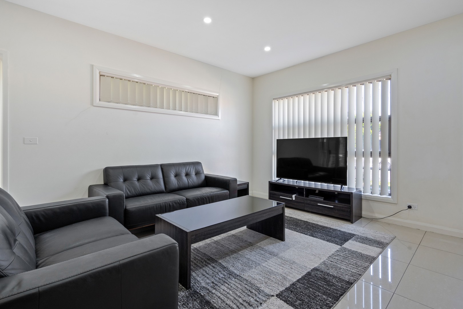 18 Coronet Avenue, Roxburgh Park, VIC 3064, Roxburgh Park - Thumbnail 3
