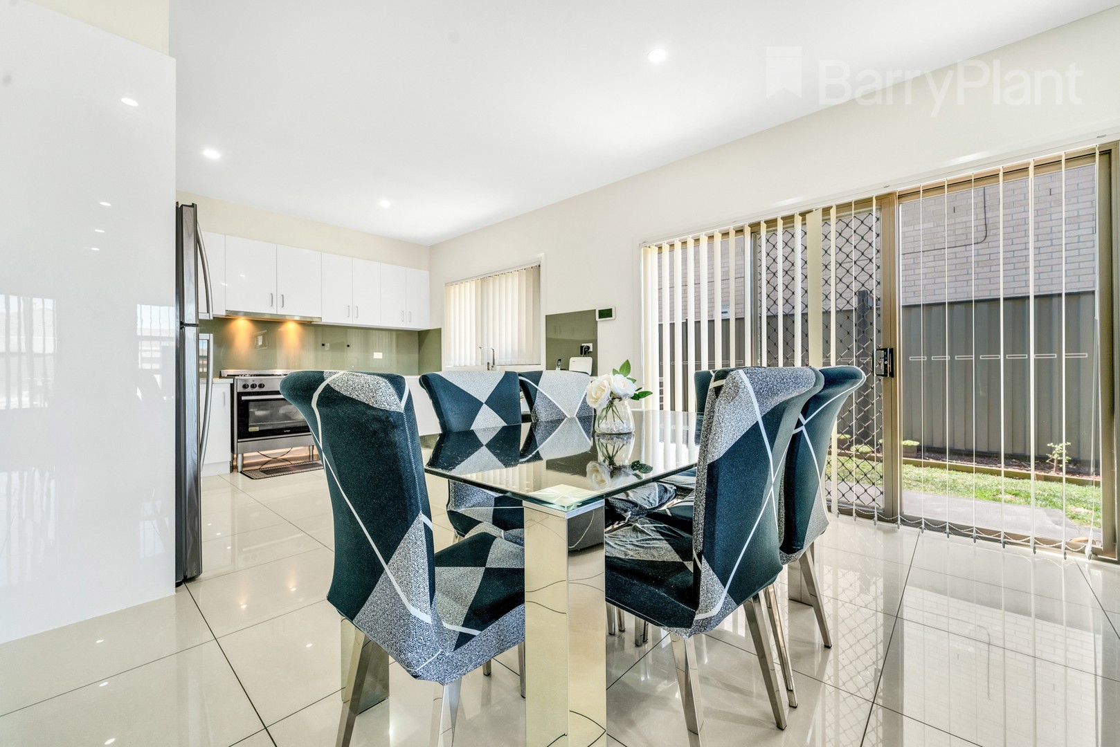 18 Coronet Avenue, Roxburgh Park, VIC 3064, Roxburgh Park - Thumbnail 5