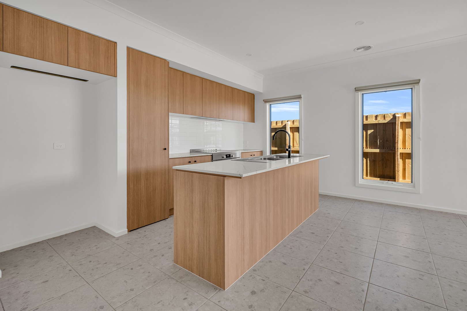 18 Crymelon Street, Eynesbury, VIC 3338 - Thumbnail 1 - 04/05/2026