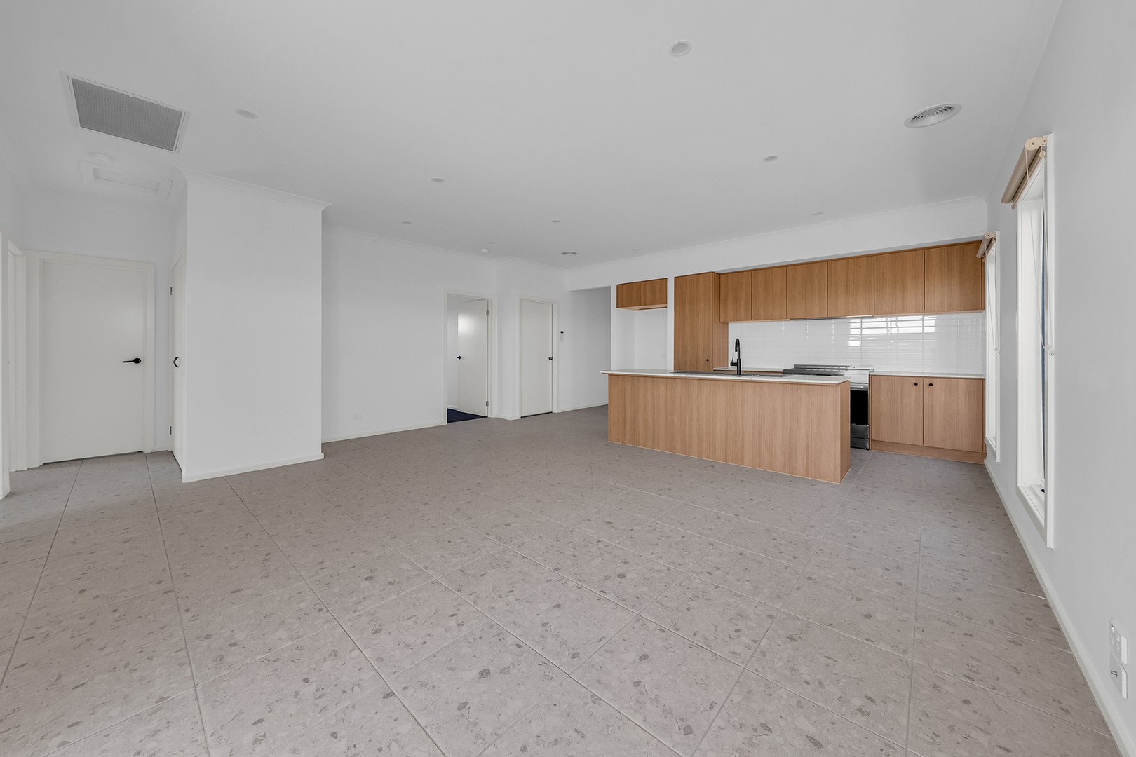 18 Crymelon Street, Eynesbury, VIC 3338 - Thumbnail 2 - 04/05/2026