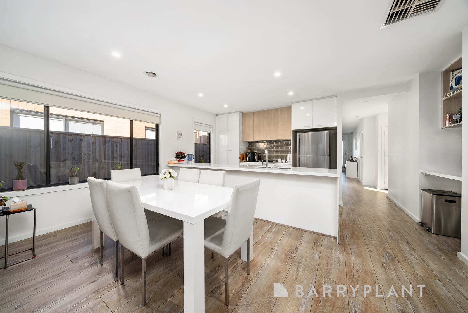 18 Dalveen Drive, Fraser Rise, VIC 3336, Fraser Rise - Thumbnail 6