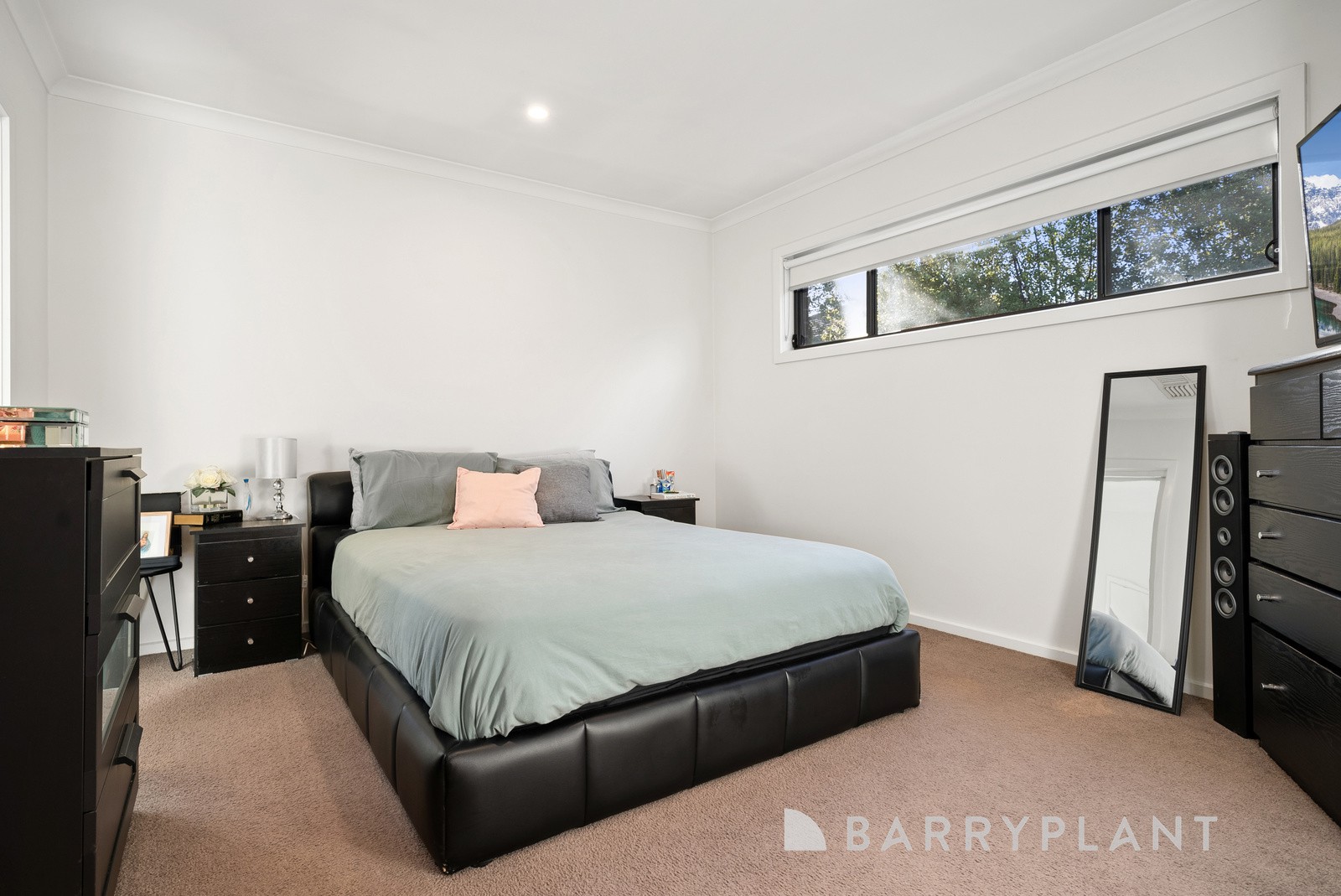 18 Dalveen Drive, Fraser Rise, VIC 3336, Fraser Rise - Thumbnail 8