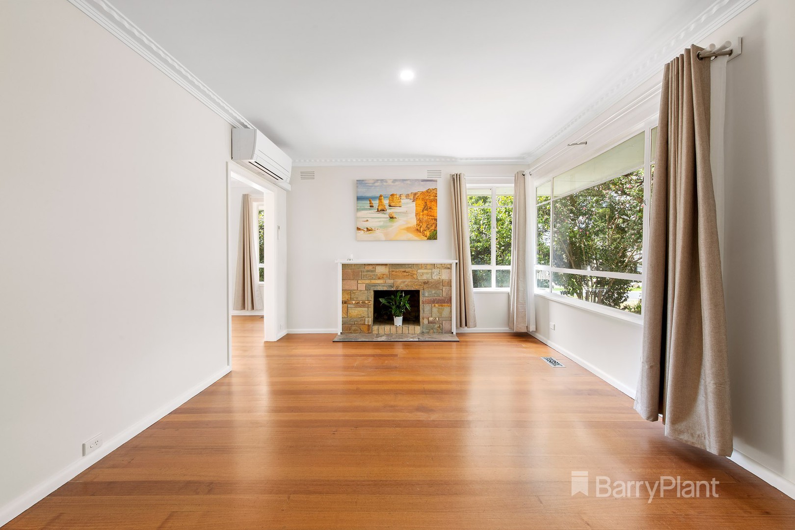 18 Dampier Grove, Mitcham, VIC 3132, Mitcham - Thumbnail 3