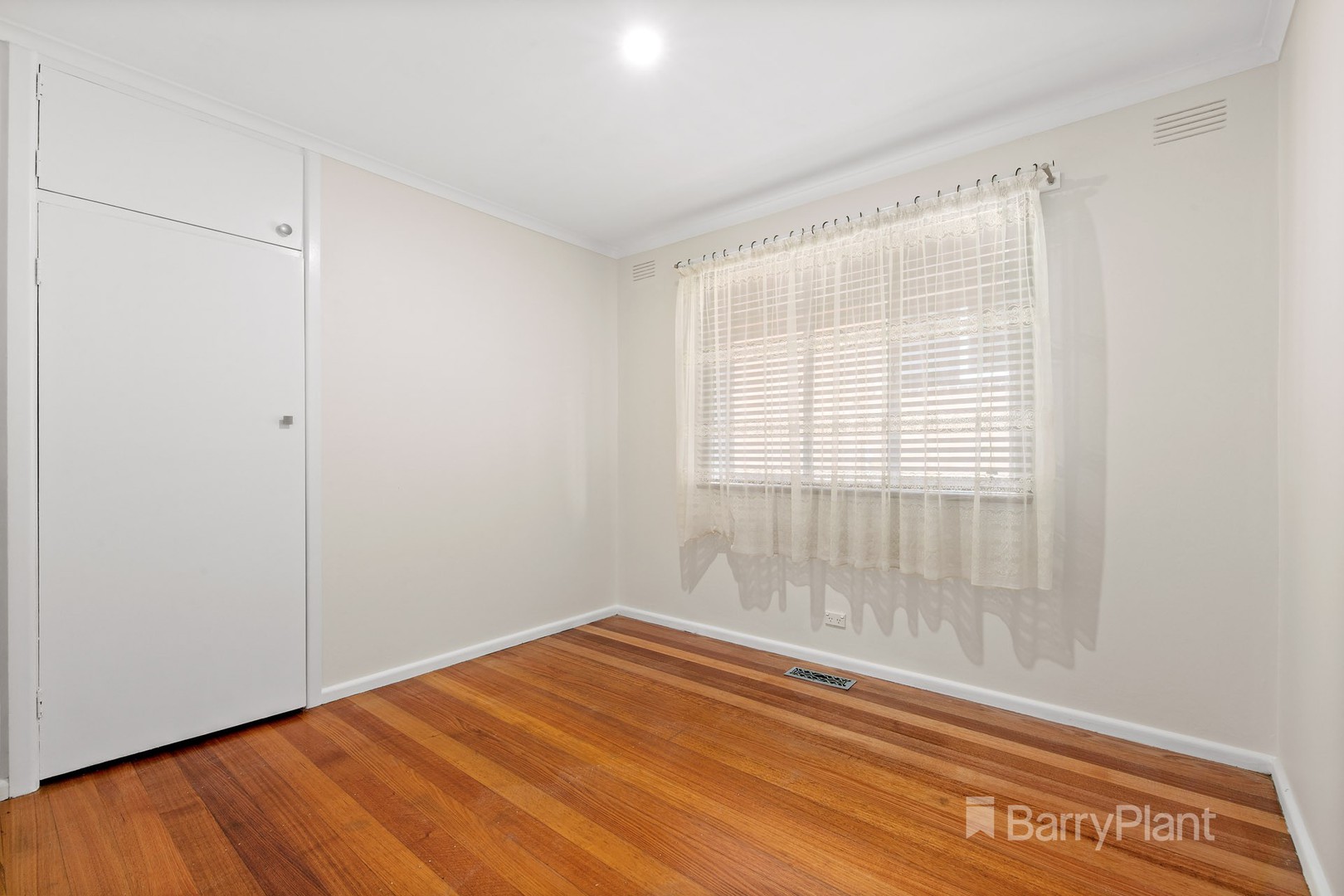 18 Dampier Grove, Mitcham, VIC 3132, Mitcham - Thumbnail 7