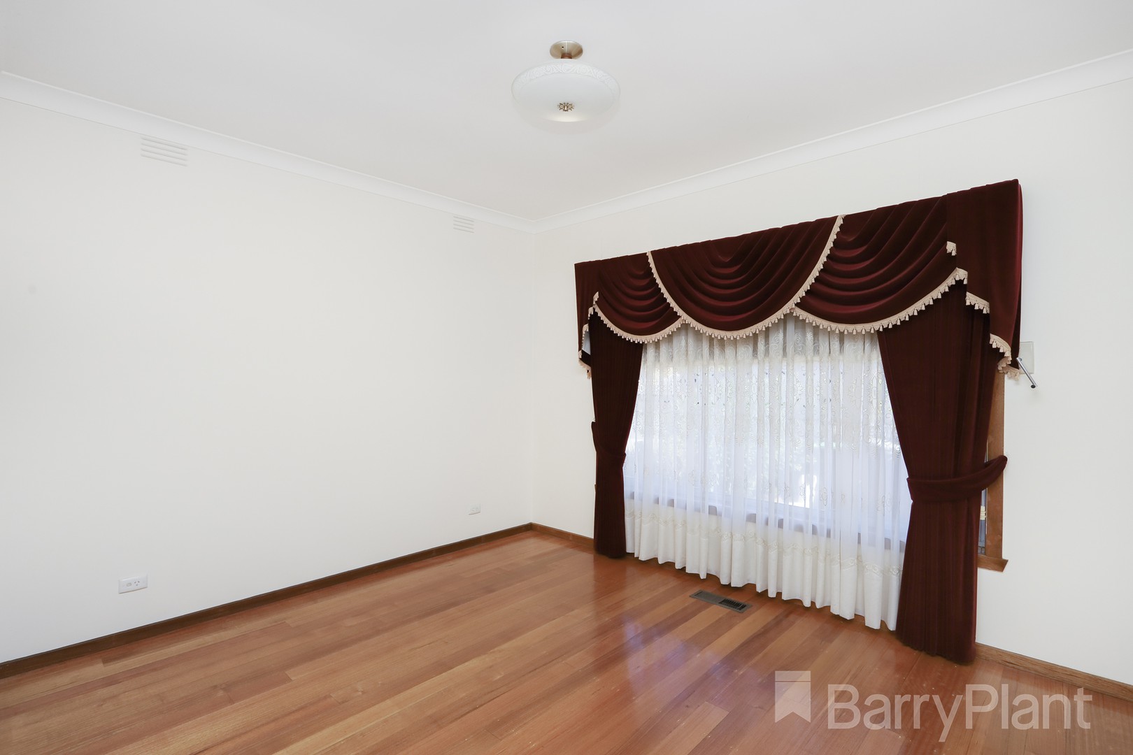 18 Daphne Street, Sunshine West, VIC 3020, Sunshine West - Thumbnail 3