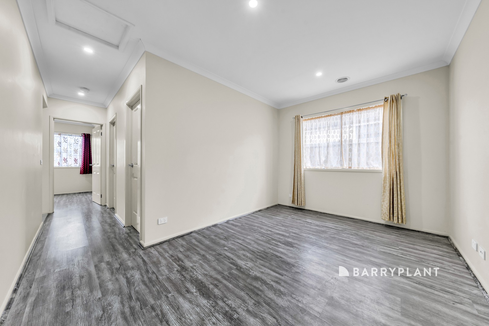 18 Deegan Way, Cranbourne East, VIC 3977, Cranbourne East - Thumbnail 5