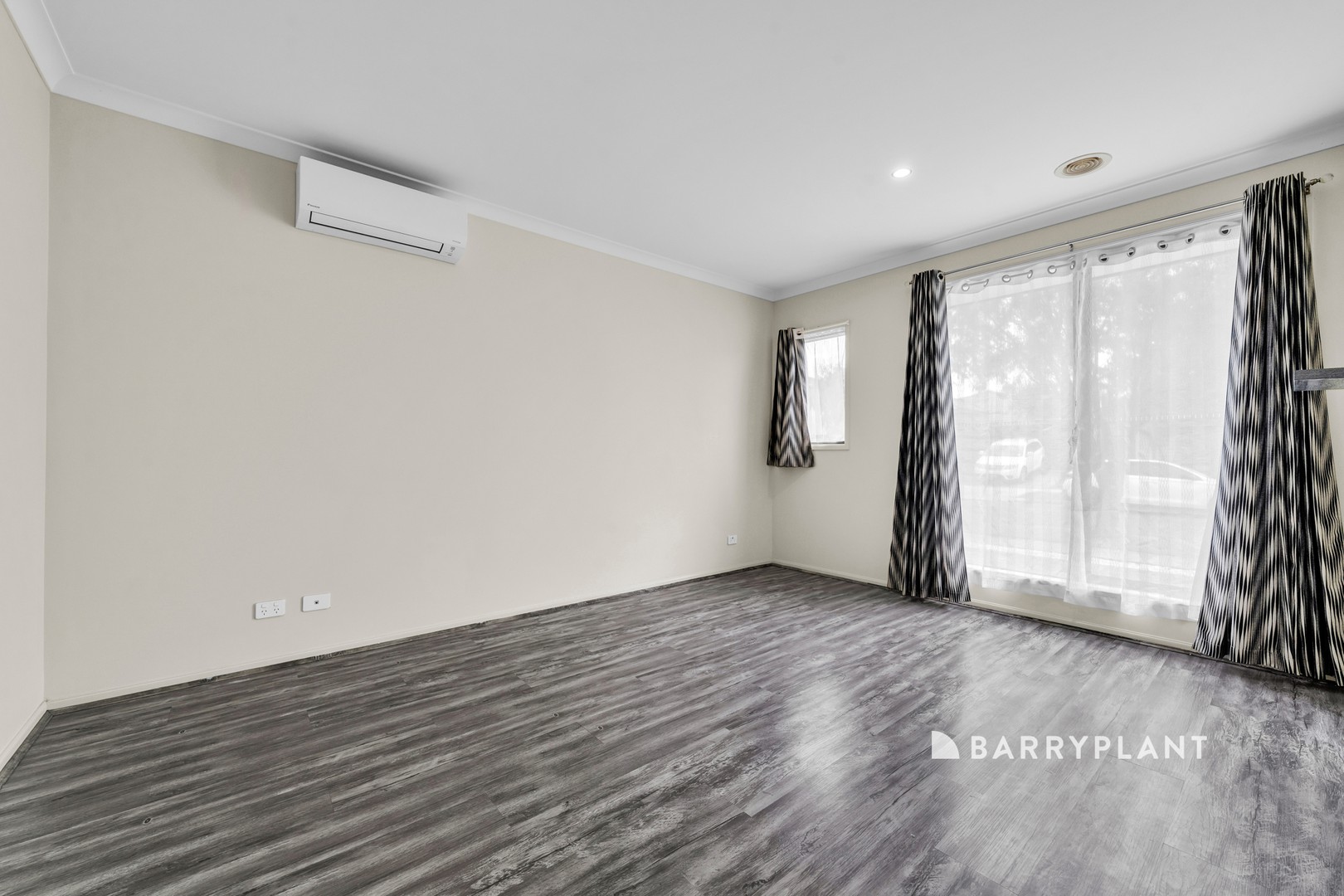 18 Deegan Way, Cranbourne East, VIC 3977, Cranbourne East - Thumbnail 6