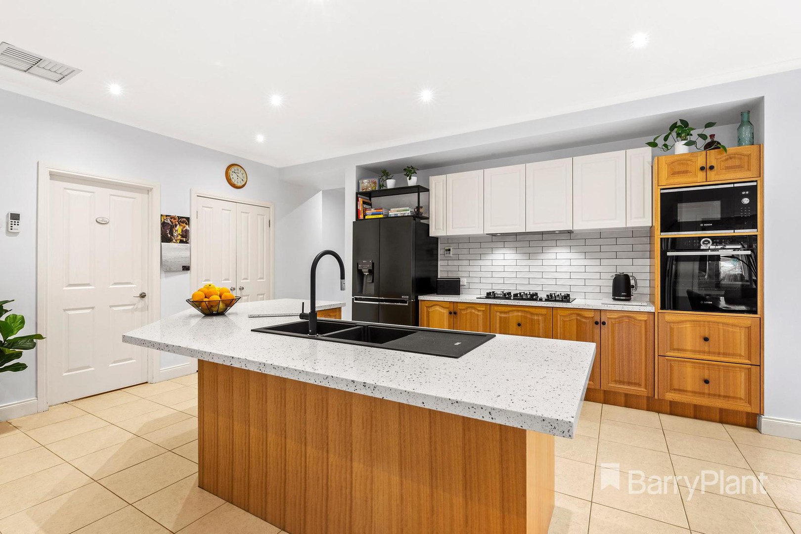 18 Delacombe DriveMill Park, VIC 3082, Mill Park - Thumbnail 3