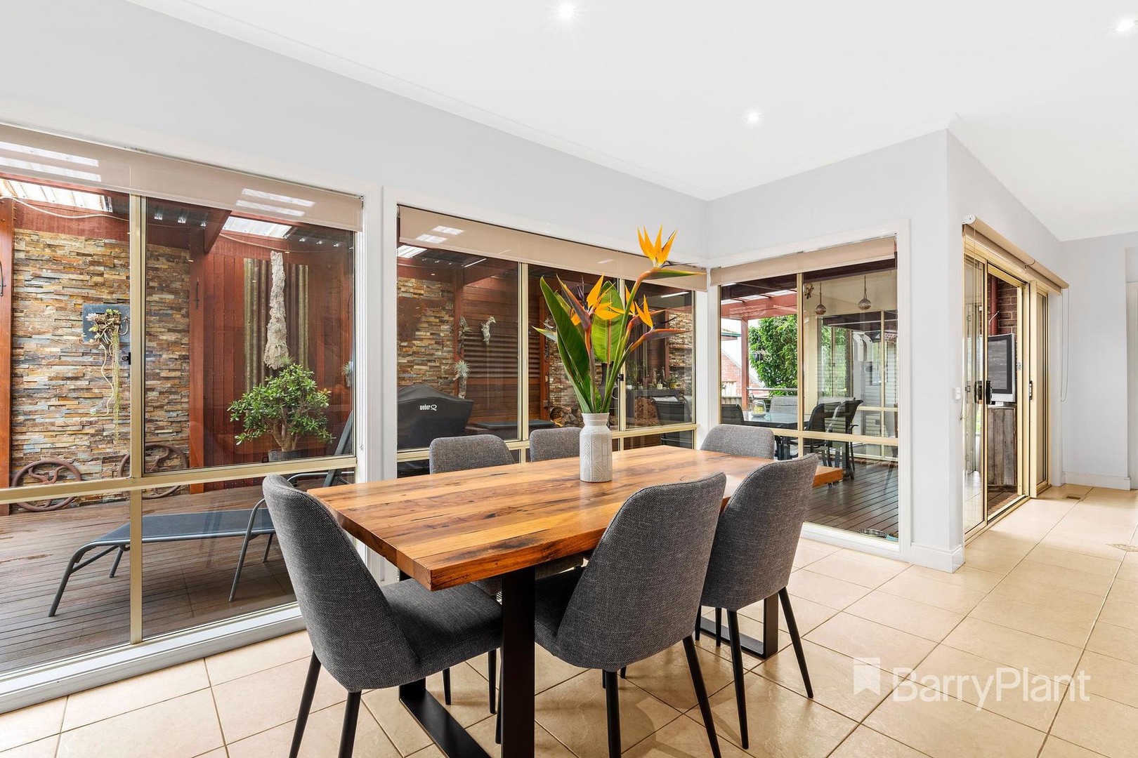 18 Delacombe DriveMill Park, VIC 3082, Mill Park - Thumbnail 5