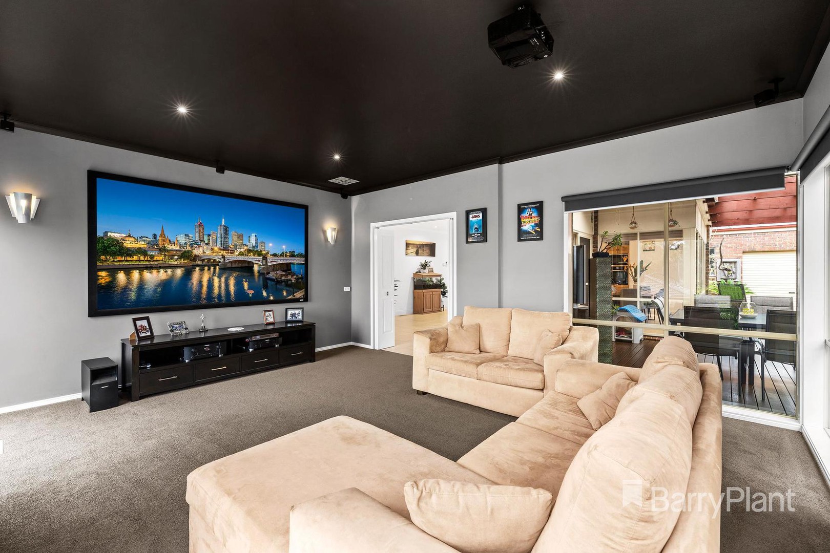 18 Delacombe DriveMill Park, VIC 3082, Mill Park - Thumbnail 6