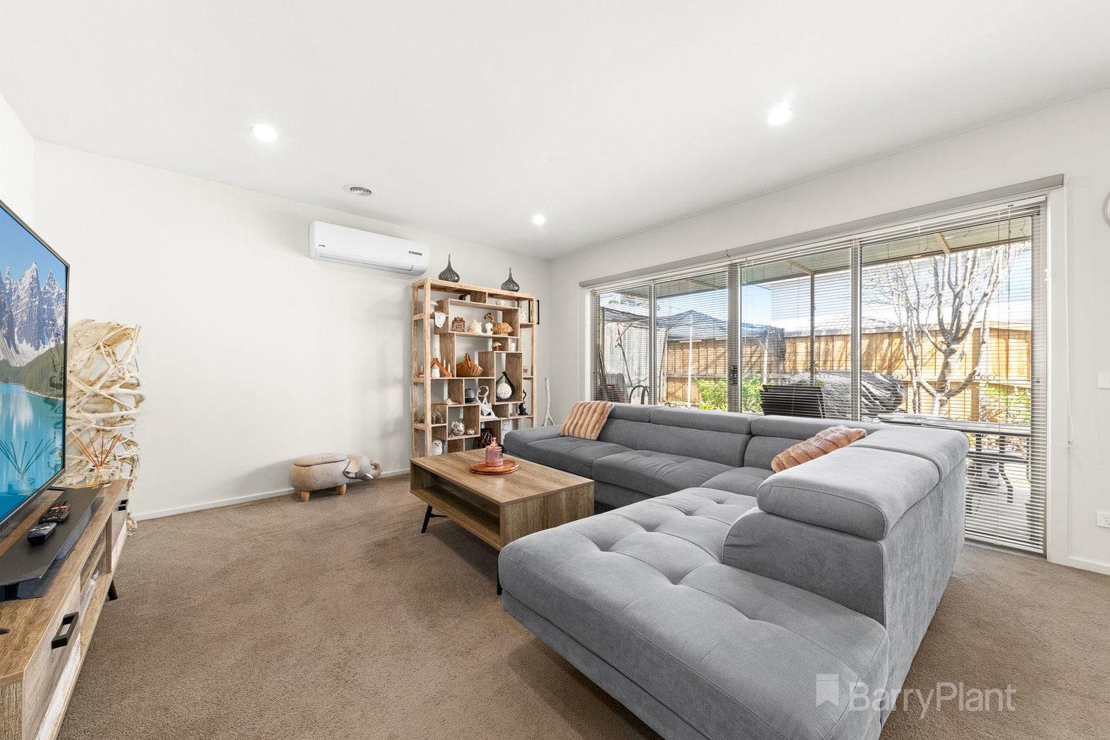 18 Denistoun Crescent, Cranbourne, VIC 3977, Cranbourne - Thumbnail 3
