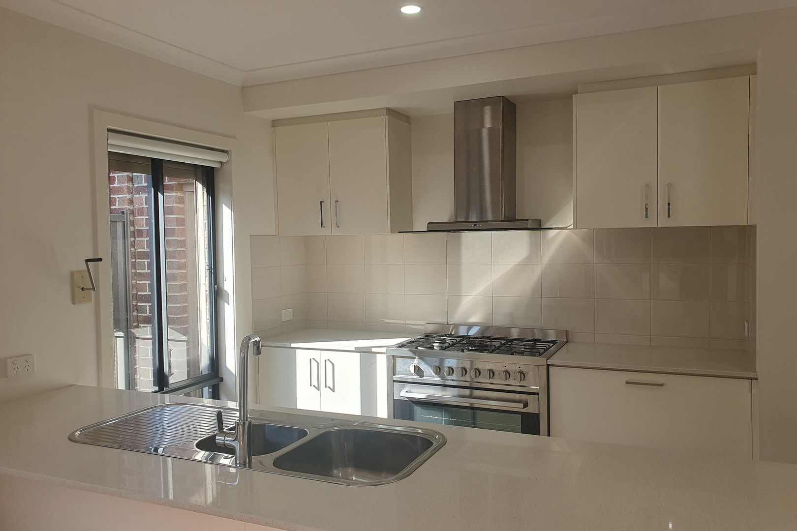 18 Dewpond Crescent, Wollert, VIC 3750, Wollert - Thumbnail 5