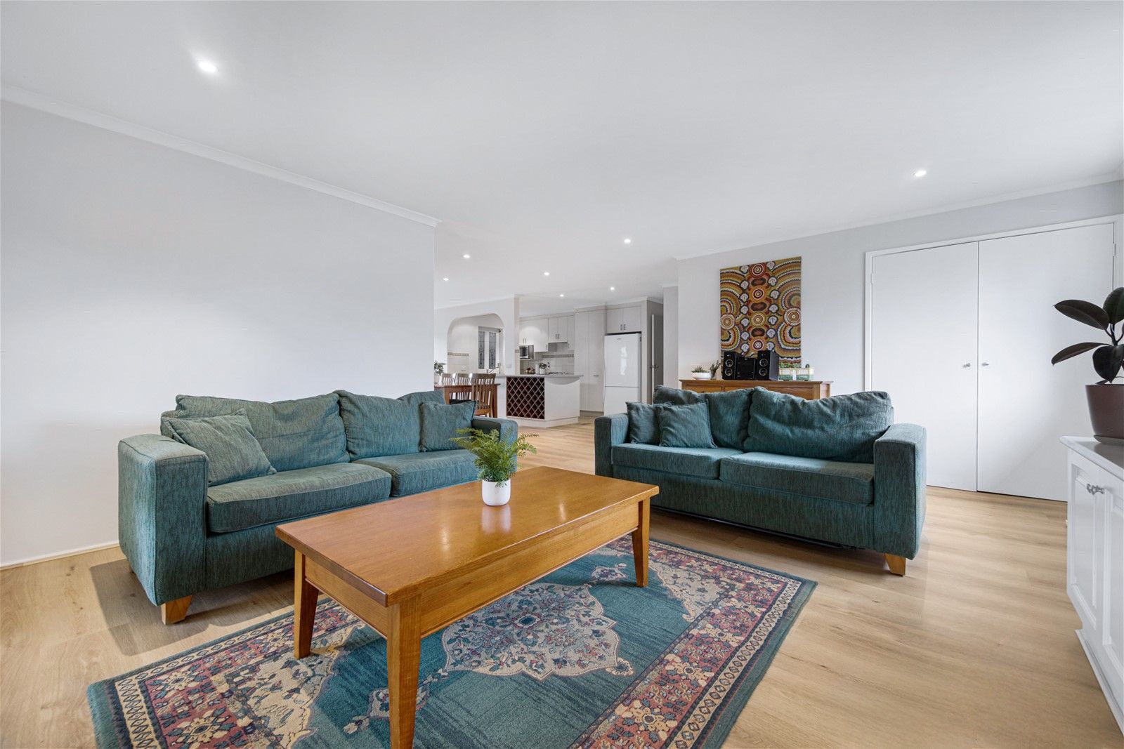 18 Duntroon Drive, Wantirna, VIC 3152, Wantirna - Thumbnail 8