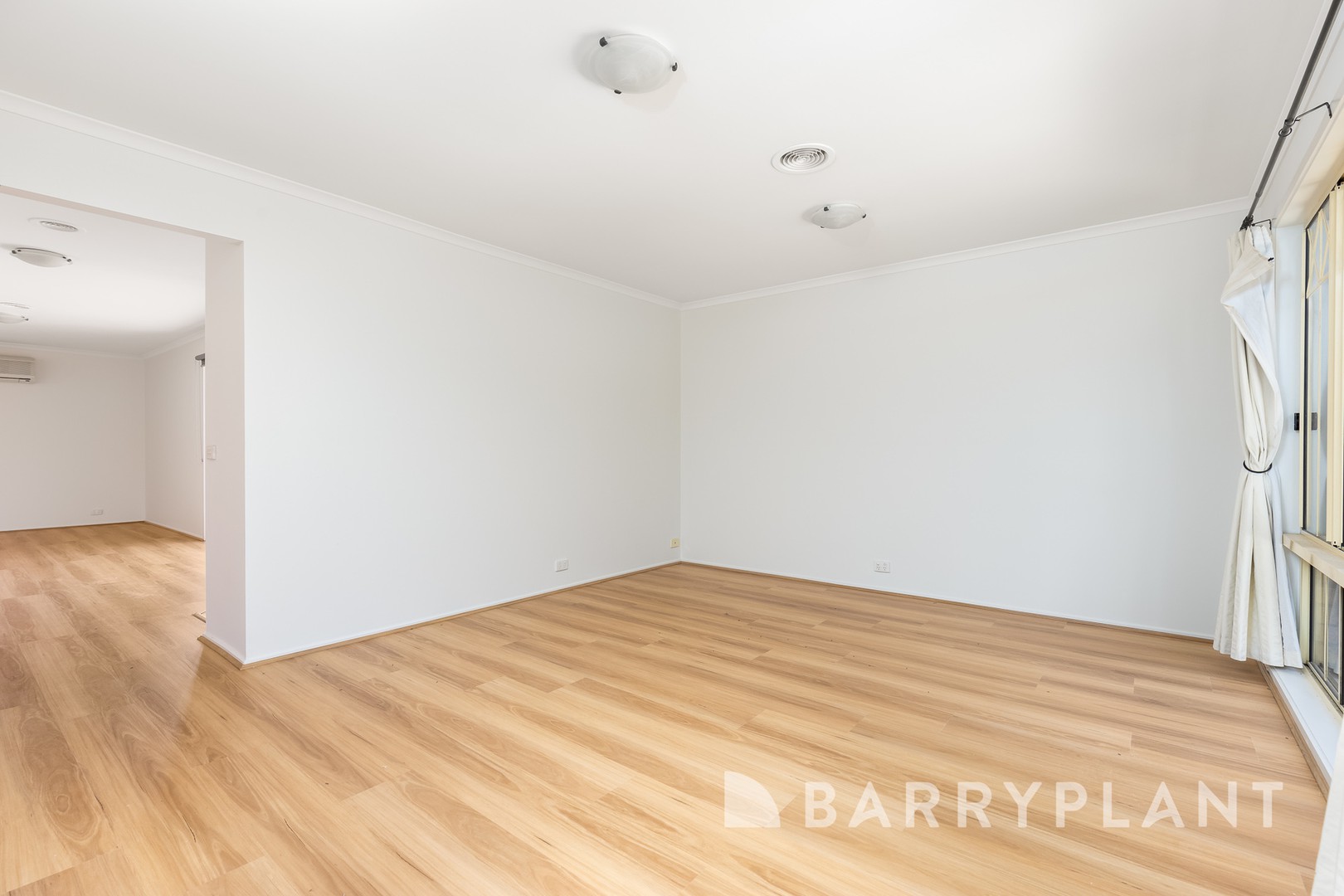 18 Eldridge Court, Point Cook, VIC 3030 - Thumbnail 2 - 03/11/2025