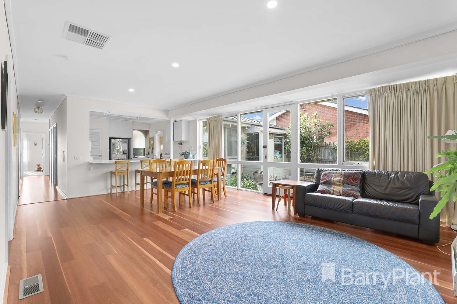 18 Elliott Crescent, Dingley Village, VIC 3172, Dingley Village - Thumbnail 2