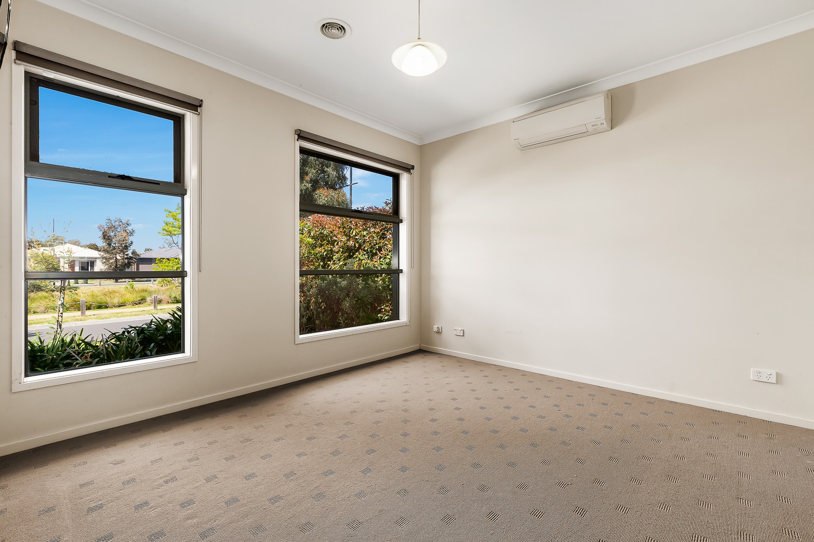 18 Falkirk DriveMernda, VIC 3754  - Leased, Mernda - Thumbnail 4
