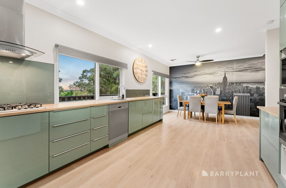 18 Finmere Crescent, Upper Ferntree Gully, VIC 3156, Upper Ferntree Gully - Thumbnail 3