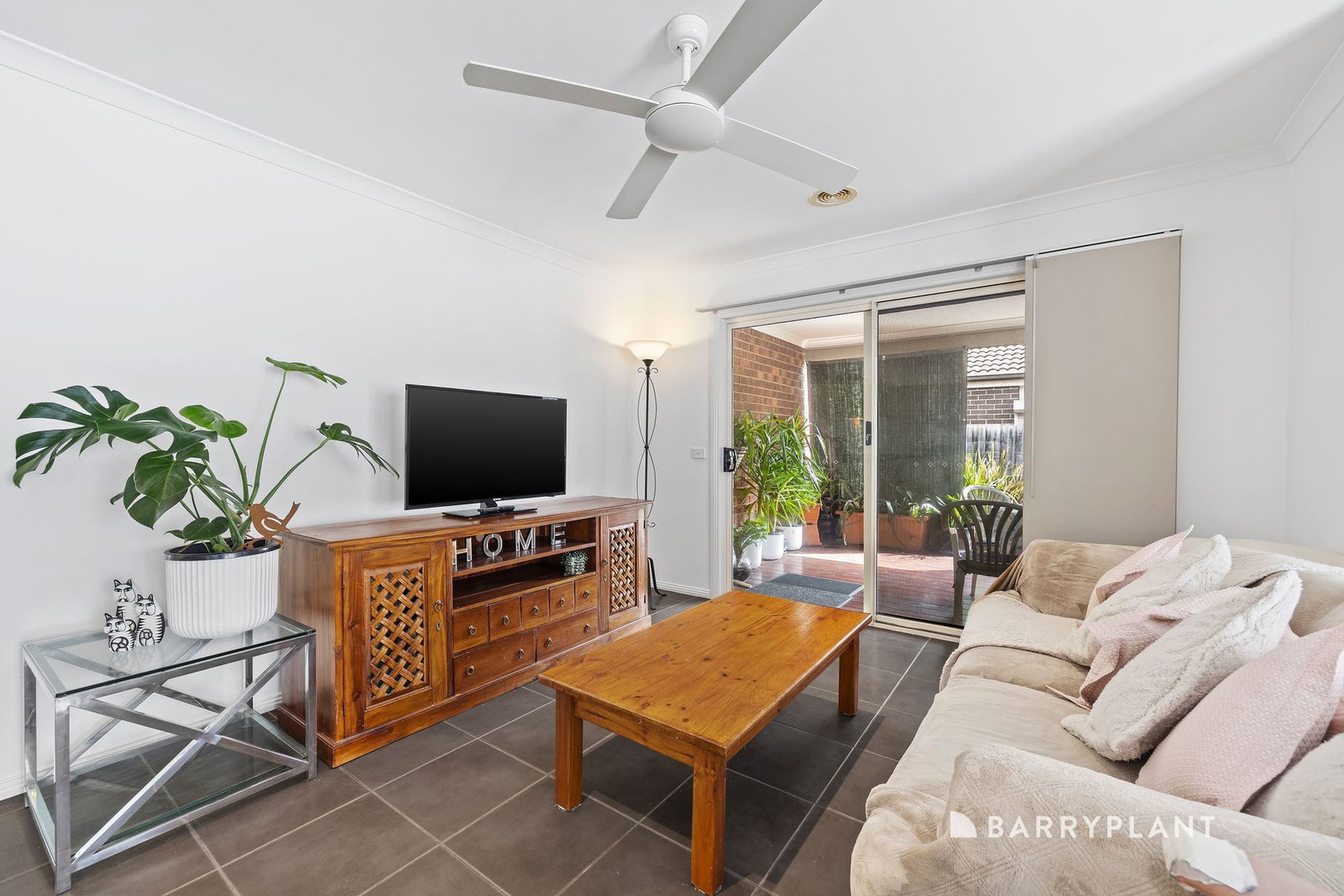 18 Fitzgerald Drive, South Morang, VIC 3752 - Thumbnail 2 - 21/09/2026