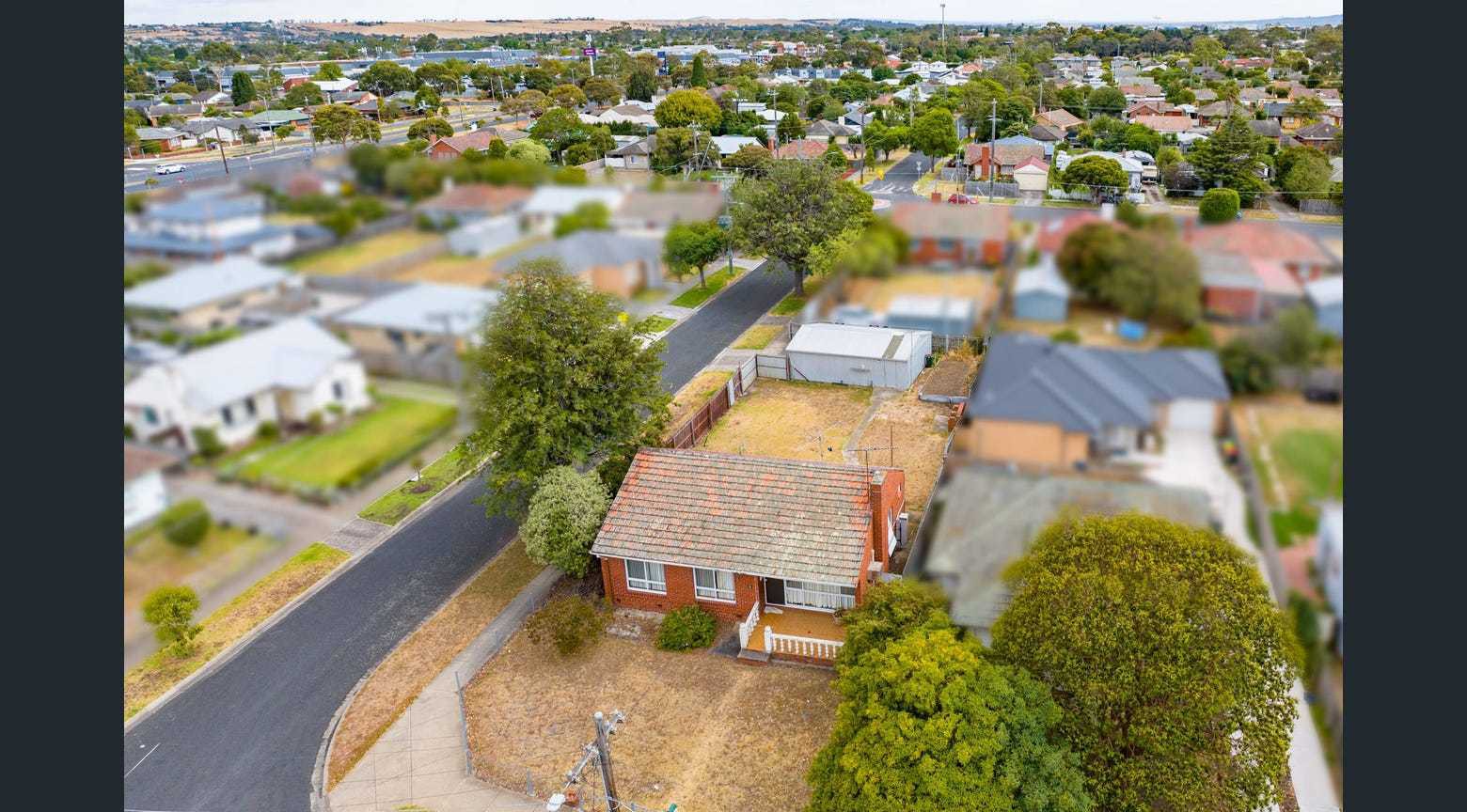 18 Fronsac Avenue, Corio, VIC 3214 - Thumbnail 2 - 29/04/2026